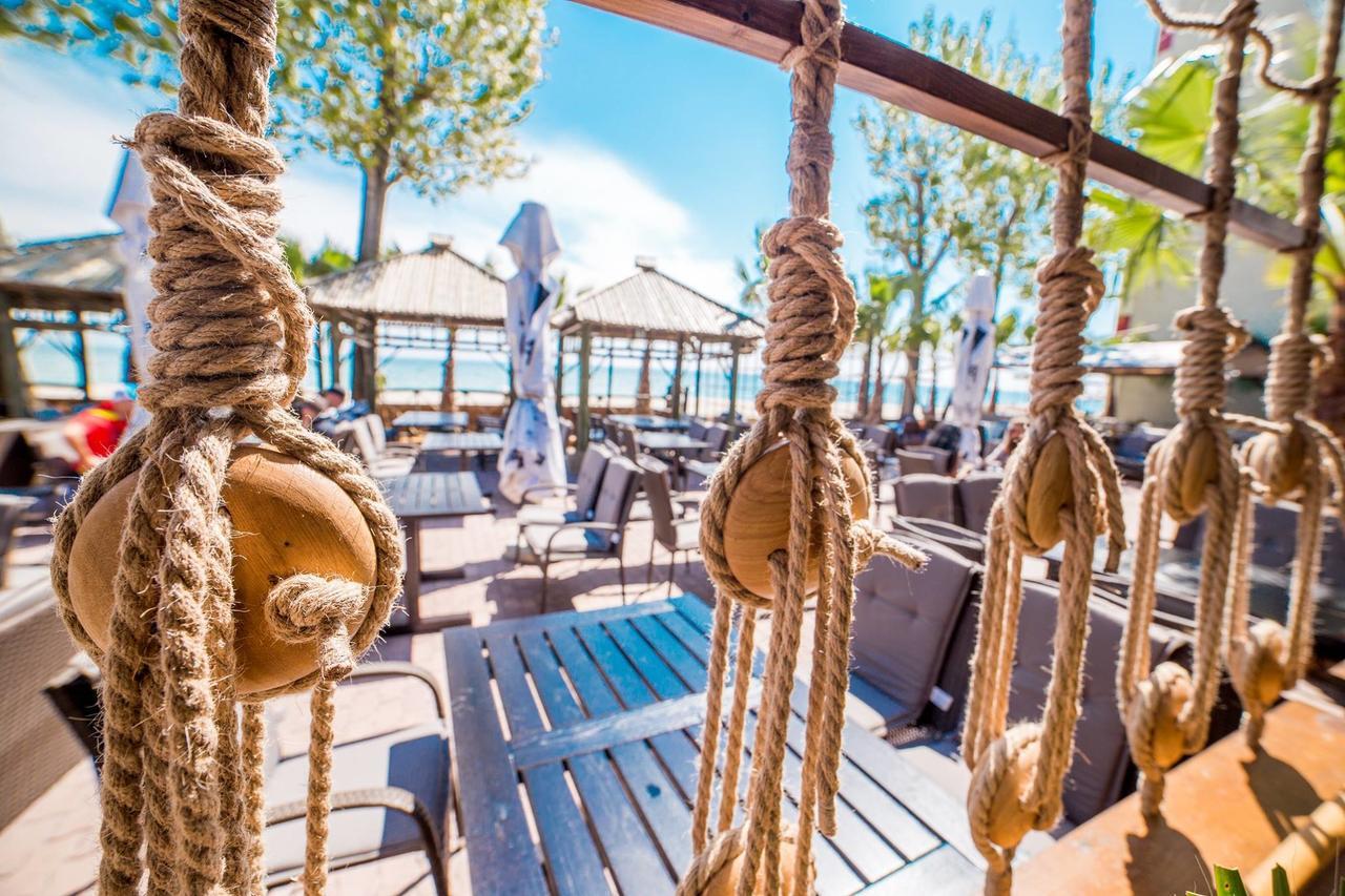 Pirates Resort Mamaia Eksteriør bilde